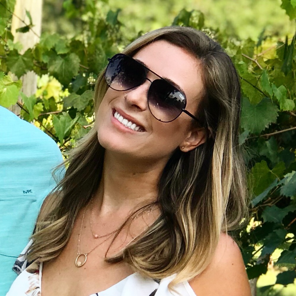 Meet your Posher, Danielle